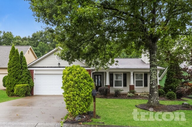 Building Photo - 210 Brookstone Trail