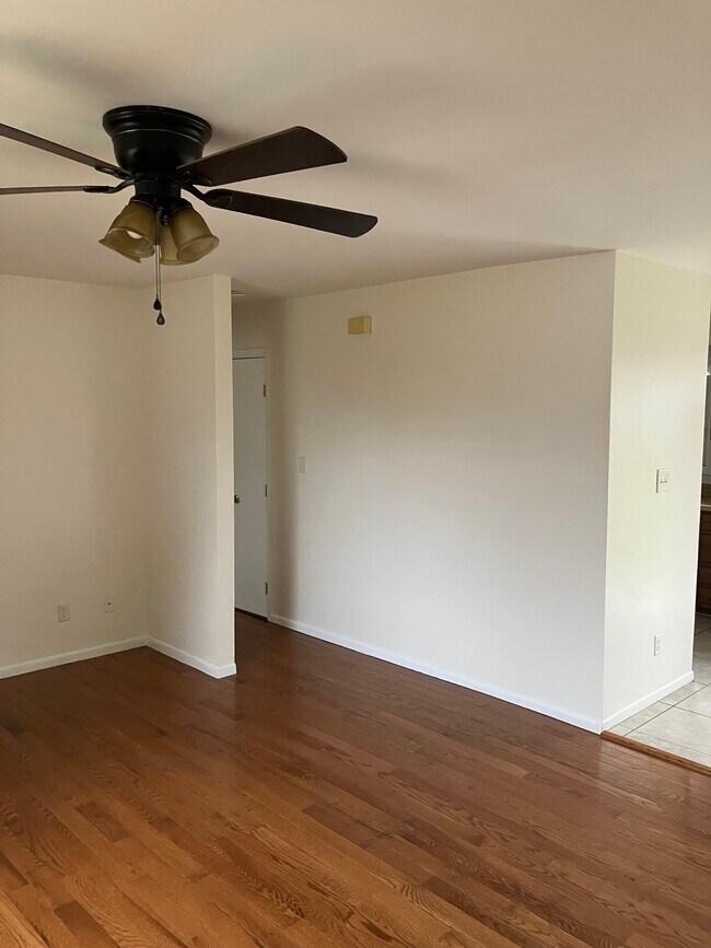 Photo - 31 North St Unit A