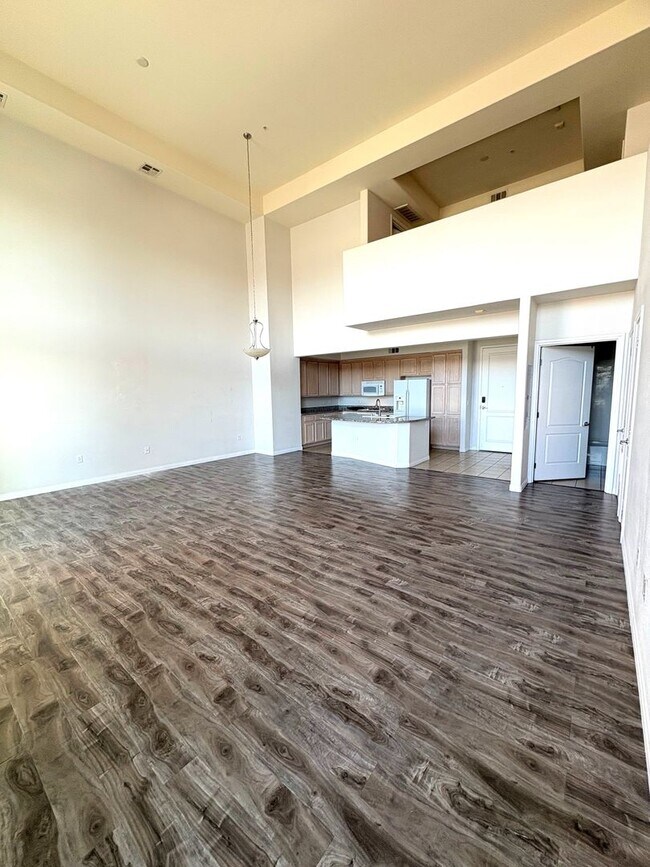 Photo - Beautiful, 2 story penthouse loft at the Manhattan condos on the south strip.