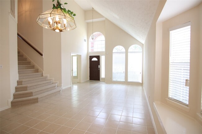 Photo - 3123 W Hampton Dr