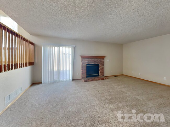 Photo - 5525 E 130th Dr