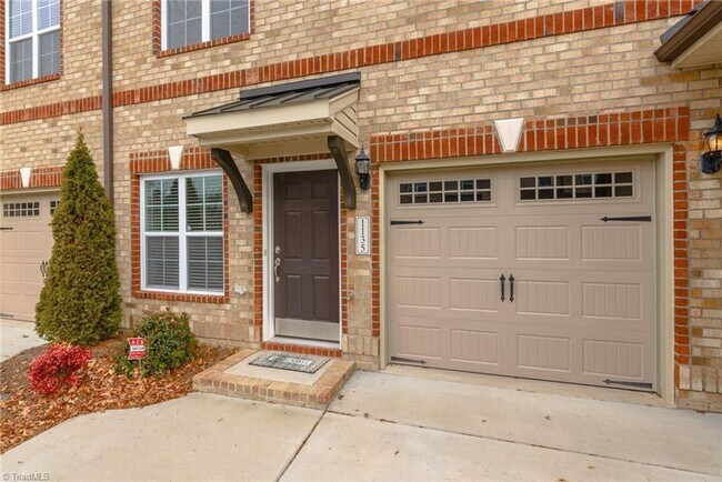 Photo - 1135 Heritage Path Ln