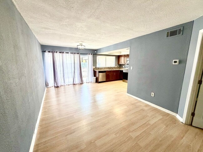 Photo - 2203 Silver Pines Pl