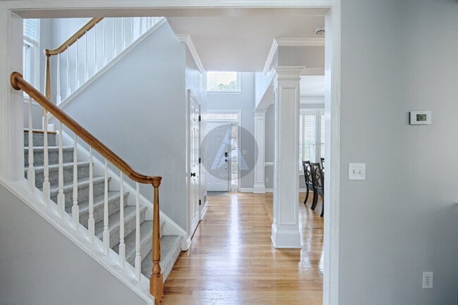 Photo - 3786 Upland Dr