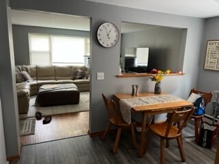 Photo - 342 Cayuga Rd Unit 2