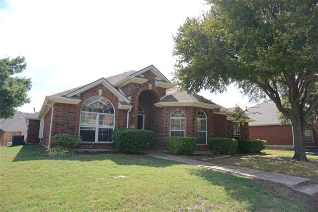 1413 Macrae Ct