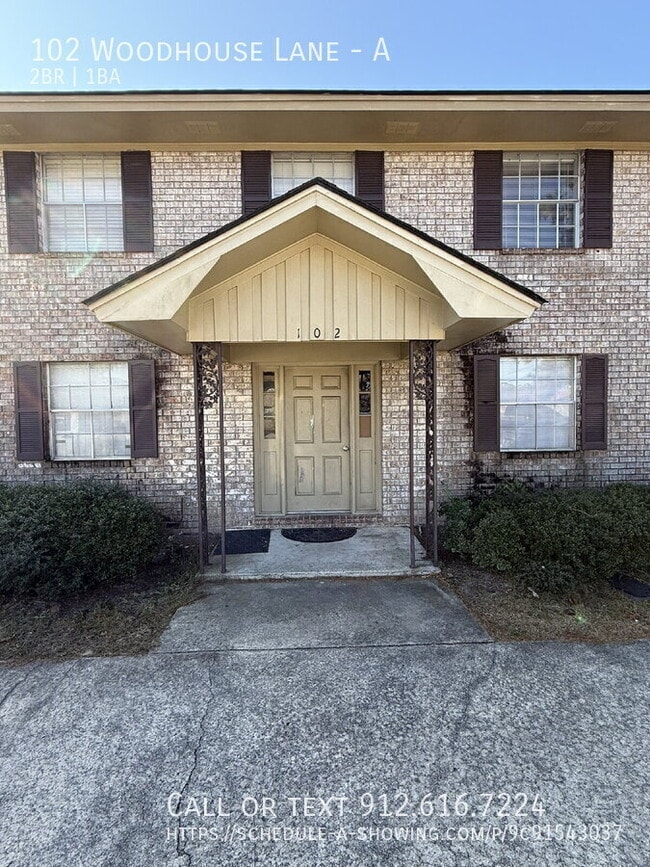 Building Photo - 102 Woodhouse Ln Unit A