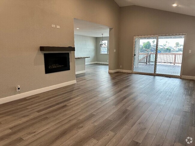 Building Photo - 5221 Riverlake Rd Rental