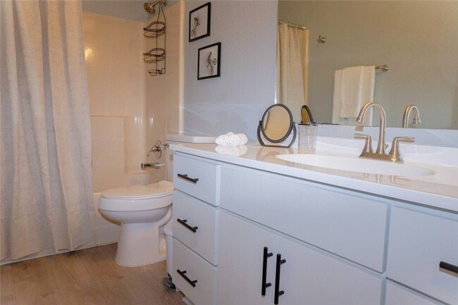 Photo - 502 SE B St Unit A