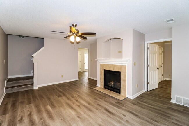Photo - 1170 Whitten Rd