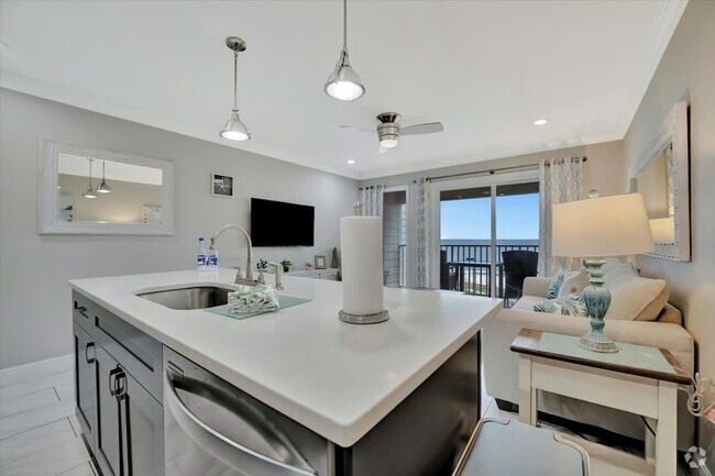 Building Photo - 2506 N Rocky Point Dr Unit ID1052906P Rental