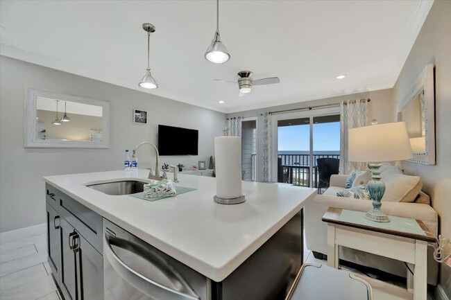 Building Photo - 2506 N Rocky Point Dr Rental