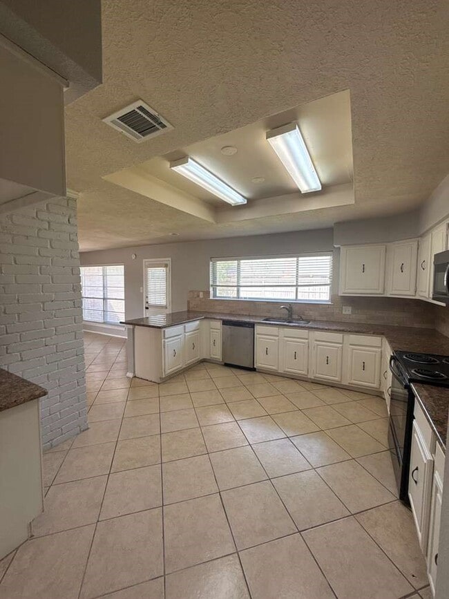 Photo - 22602 Fincastle Dr