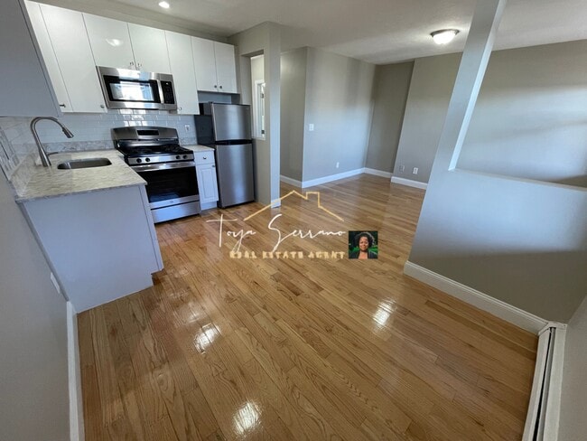 Photo - 67 Shawmut St Unit 3