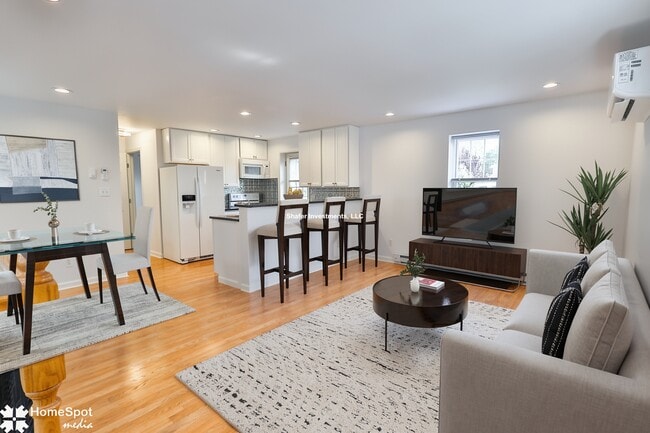 Photo - 1612 Center St