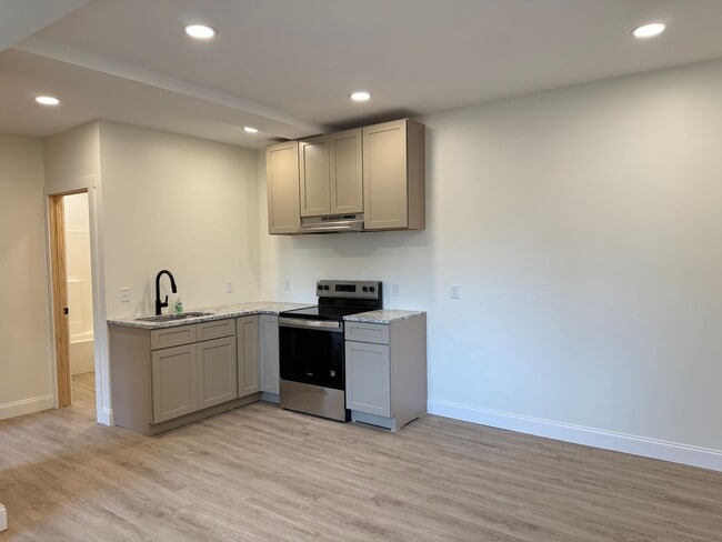 Photo - 463 S Prince St Unit Apt. B