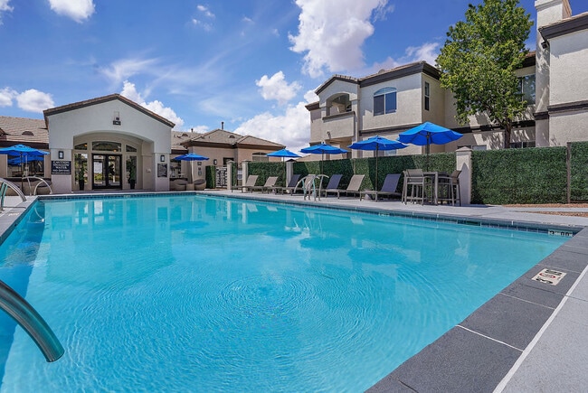 Building Photo - Broadstone Heights