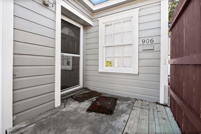 Photo - 906 Gale St