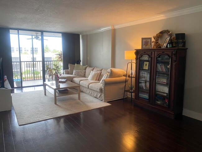 Photo - 9 Royal Palm Way Unit 403