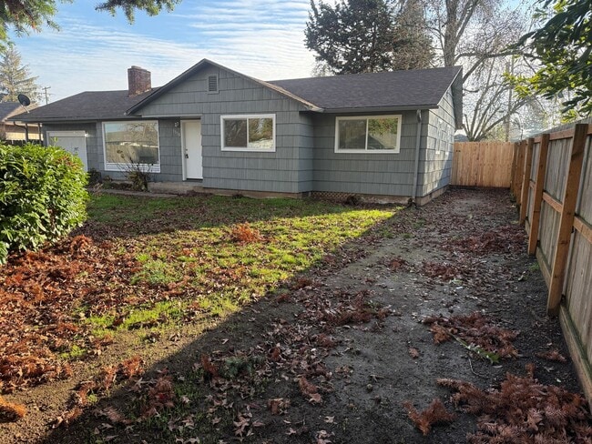 Photo - Updated 3 bedroom 1 bath home with large yard!