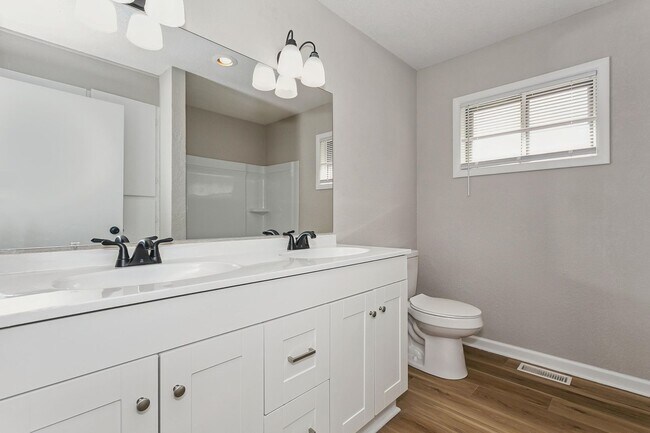 Photo - Beautifully Remodeled 4-Bedroom Home with 4+ Car Garage!