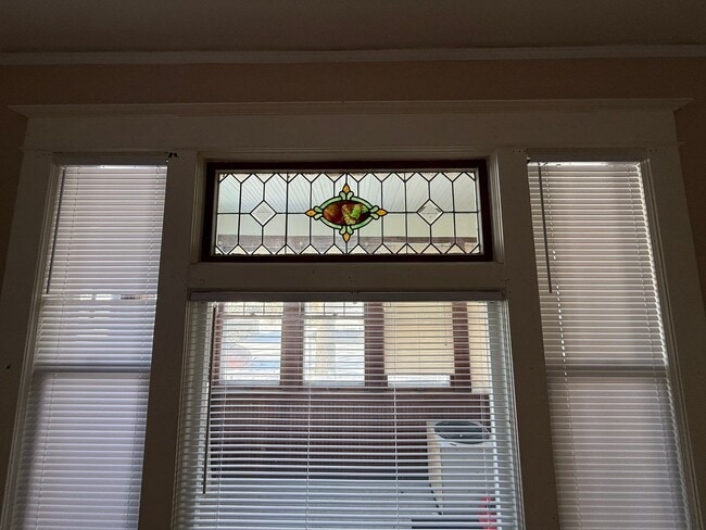 Photo - 1068 N Woodbridge St Unidad 1