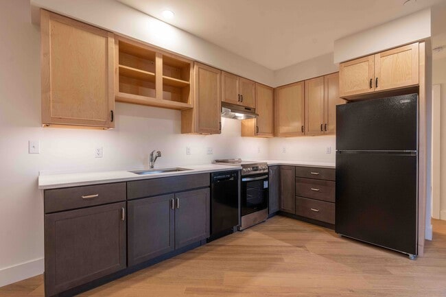 With quartz countertops - 517 18th St Unit 204