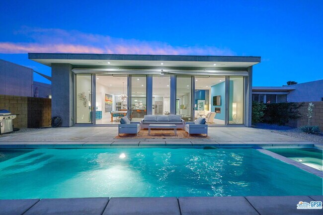 939 Bernardi Ln