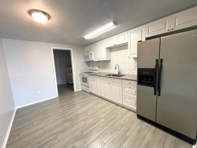 Photo - 5703 9th Street Circle East Unit 5705 9th Street Circle East