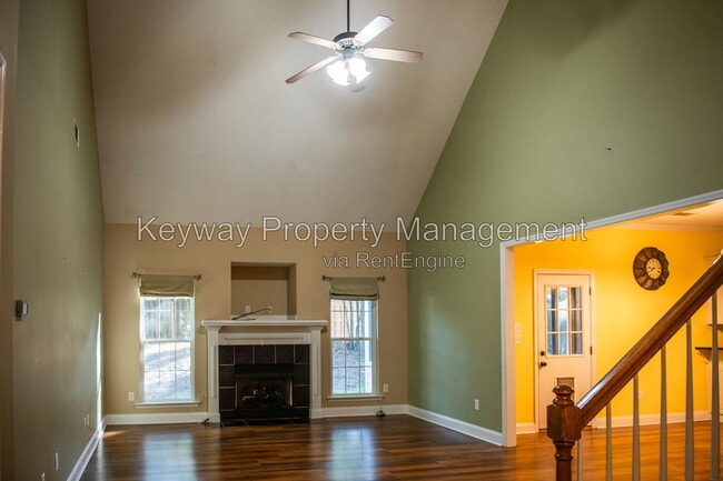 Photo - 242 Stonington Dr