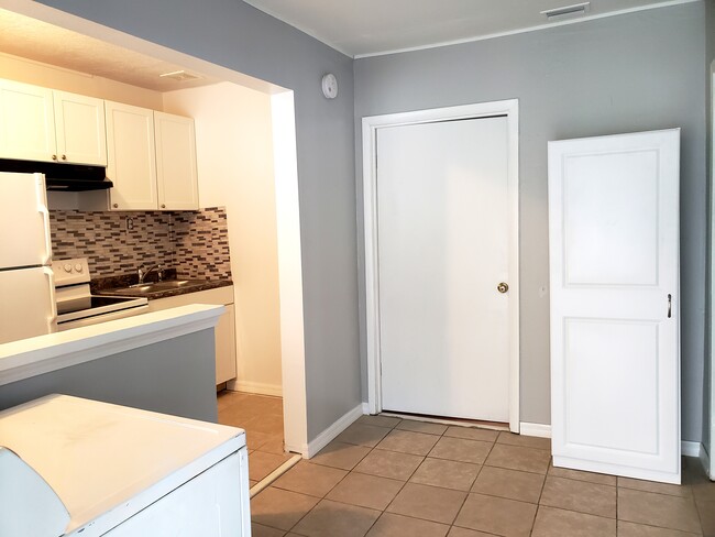 Photo - 1839 Salem Rd Unit B