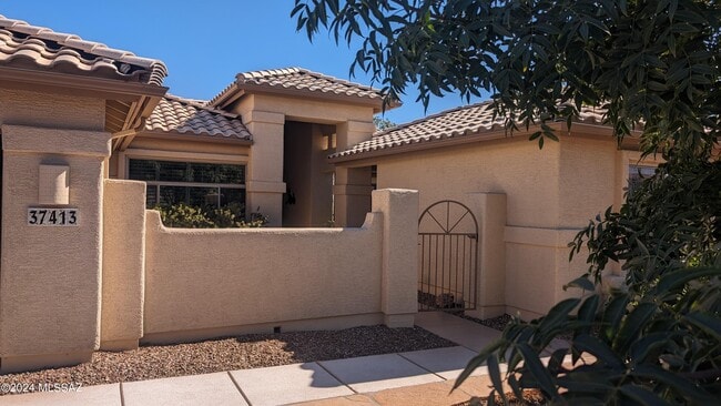 37413 S Golf Course Dr