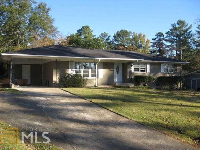 Building Photo - 215 Laramie Rd