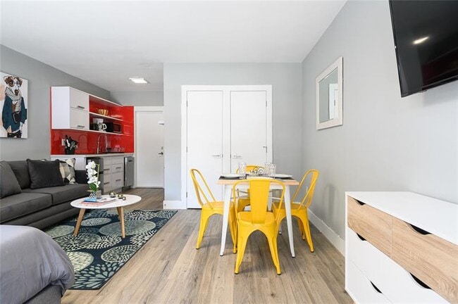 Photo - 1020 N Victoria Park Rd Unidad 15