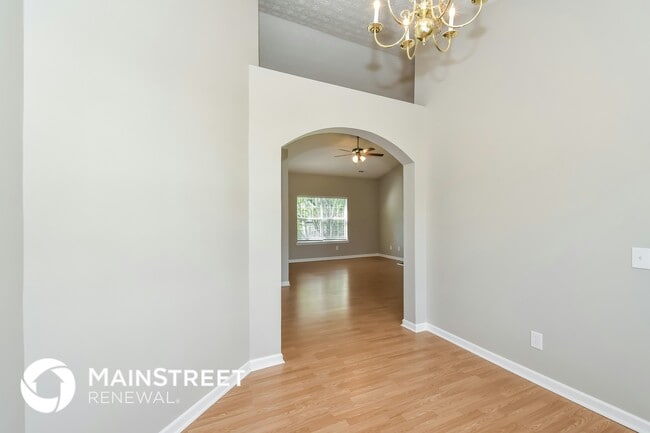 4107 Robin Cir
