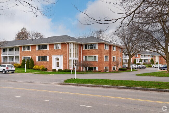 Photo - Country Club