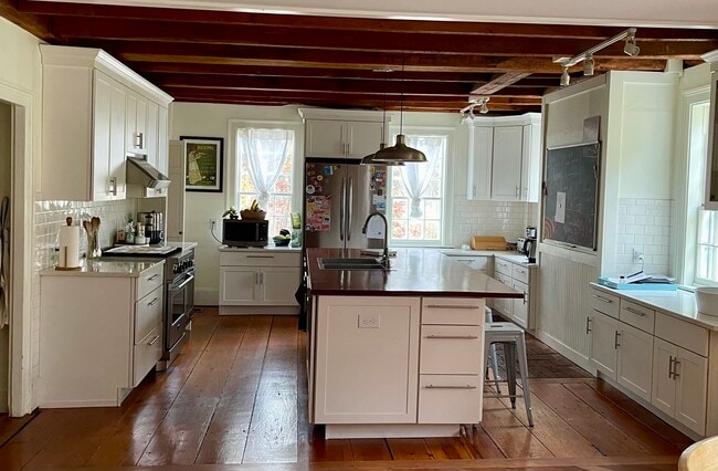 Photo - 110 Pickpocket Rd