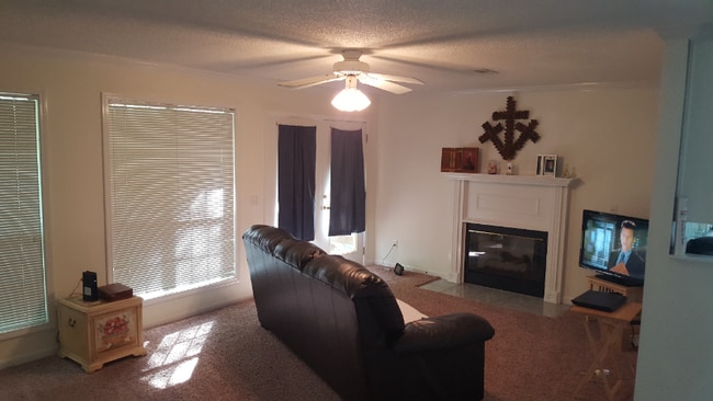 Photo - 64 Woodfield Pl