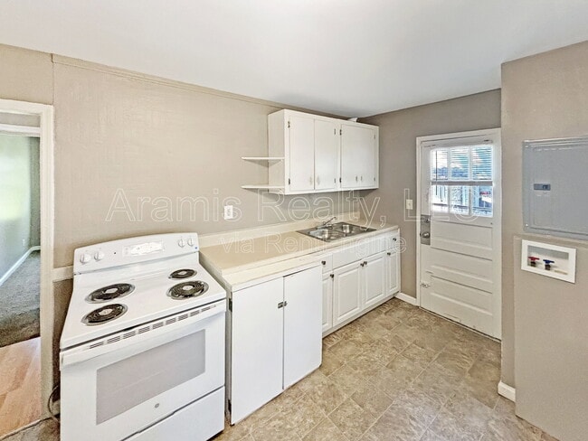 Photo - 394 Allgood Rd NE