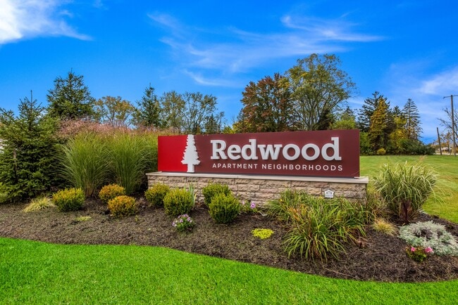 Photo - Redwood Macomb