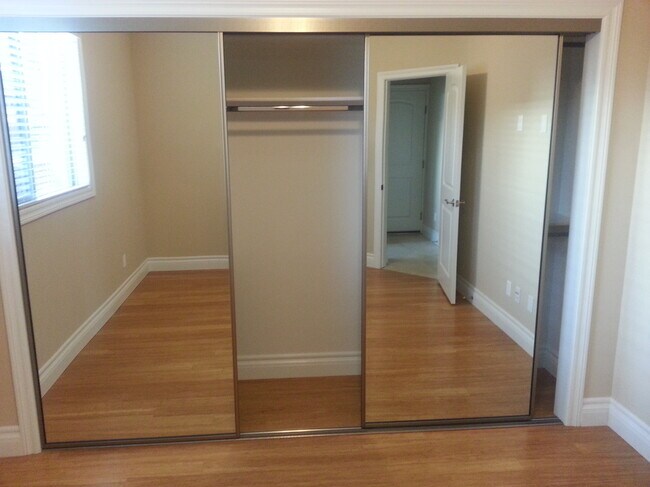 Photo - 2407 Mathews Ave