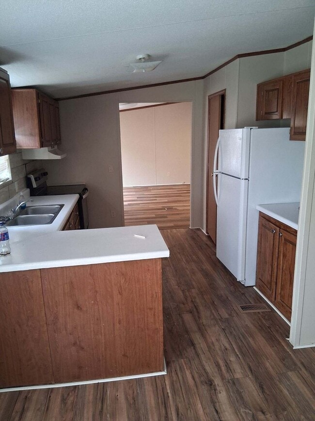 Photo - 97048 Diamond St