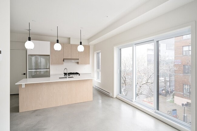 Photo - 7172 Rue Alexandra Unité 8