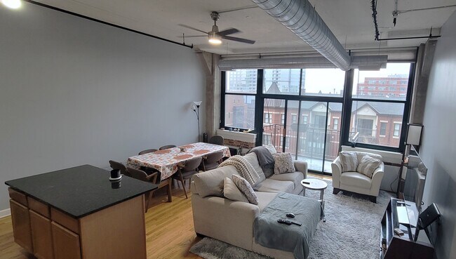 Photo - 221 E Cullerton St Unidad 410