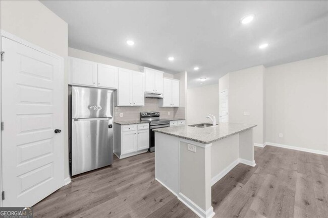 Photo - 208 Harrison St