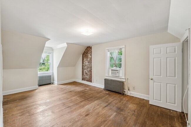 Photo - 7504 Hopkins Ave