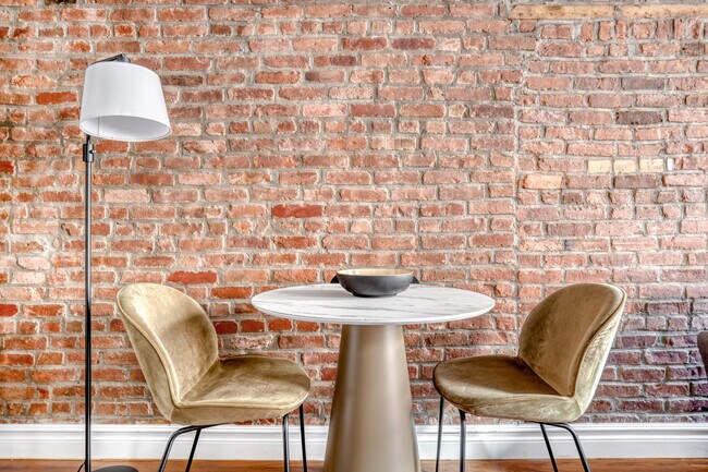 Photo - 20 Prince St Unidad FL6-ID2051