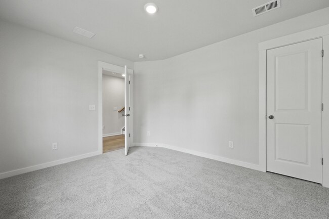 1th fl bedroom/office space