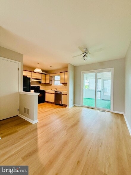 Photo - 614 Fraley St