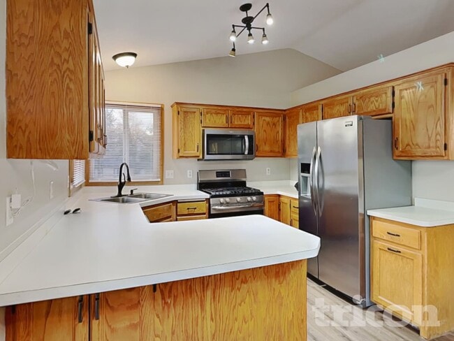 Photo - 1500 Powell St N